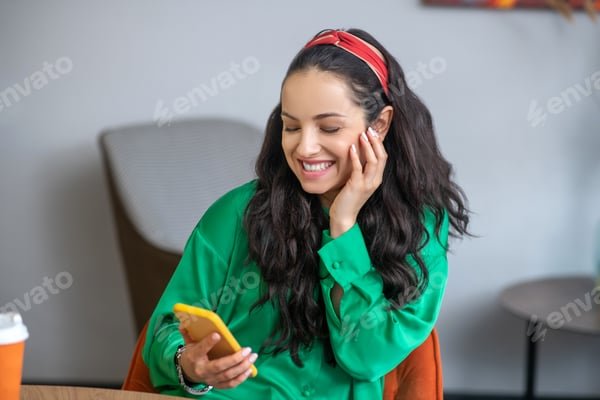 Les bandeaux cheveux : alliez style et performance dès maintenant !